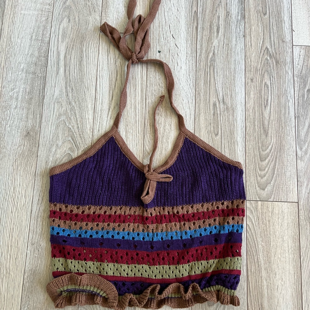 Multi-Colored Knitted V-Neck Halter Top